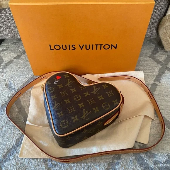 Louis Vuitton heart bag ❤️ 💼 limited edition - Picture 1 of 17